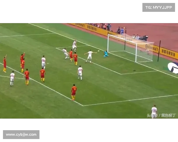 如何通过精准引援加强足球后防线稳定性与战术深度 如何通过精准引援加强足球后防线稳定性与战术深度