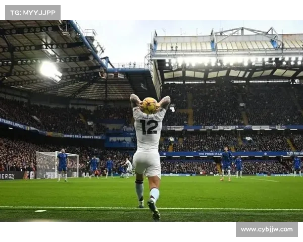 英超界外球战术演变与现代足球比赛中的重要性分析